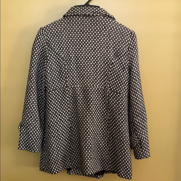 Jacket - Picture 2 of 8